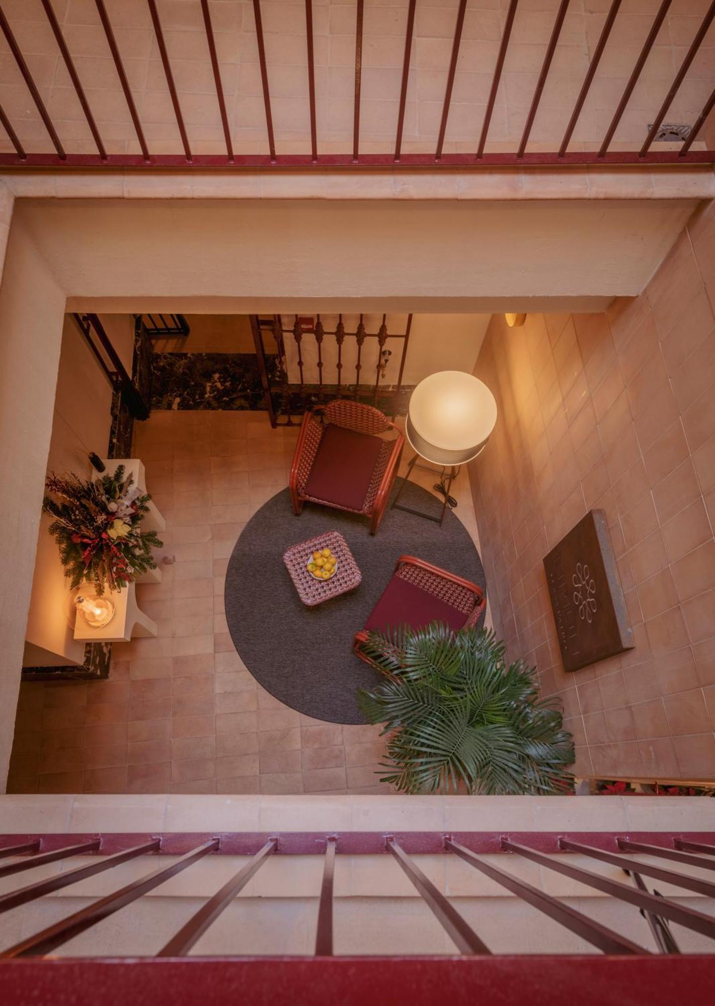 Lirium Casa Patio Hotel Sevilha Exterior foto