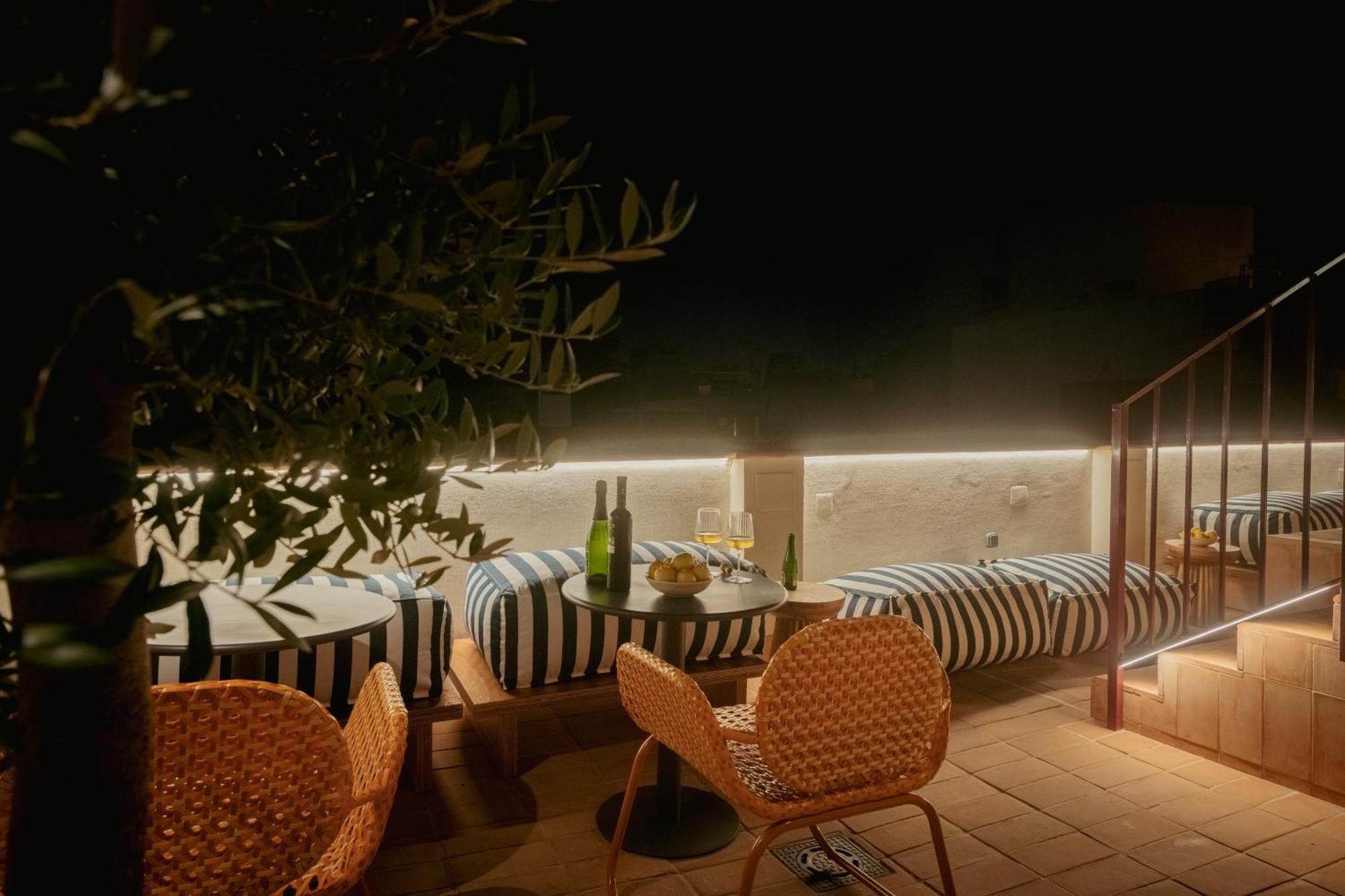 Lirium Casa Patio Hotel Sevilha Exterior foto