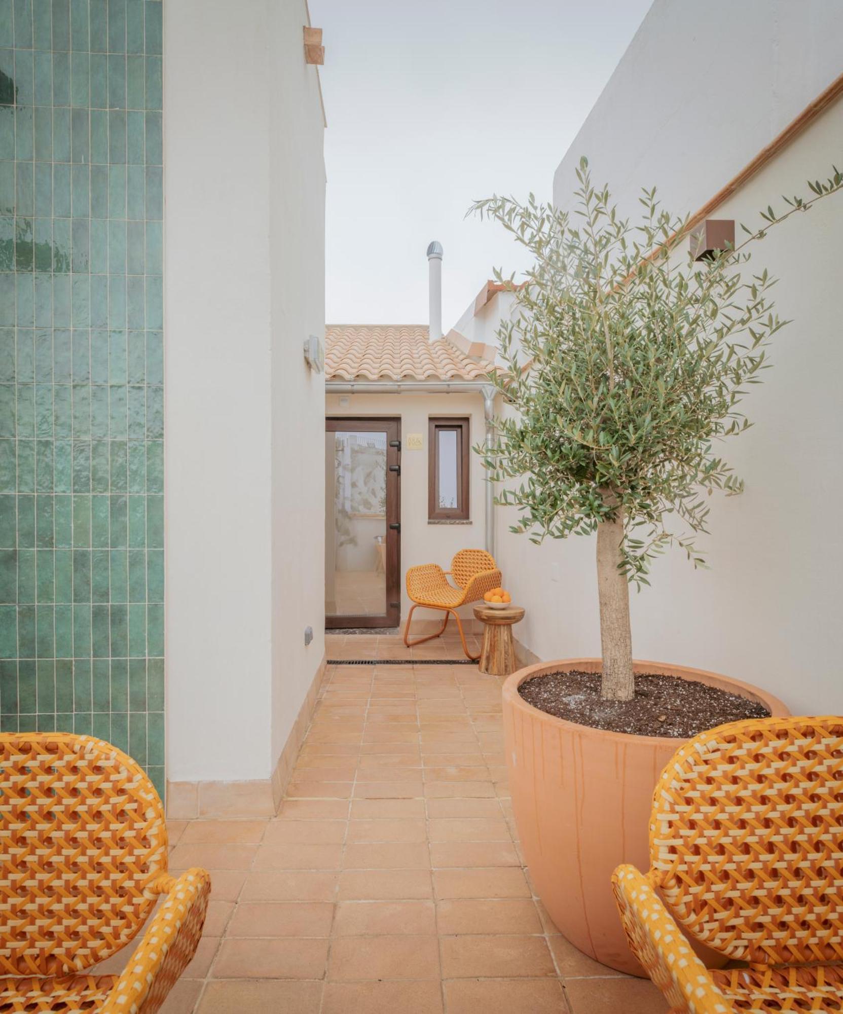 Lirium Casa Patio Hotel Sevilha Exterior foto